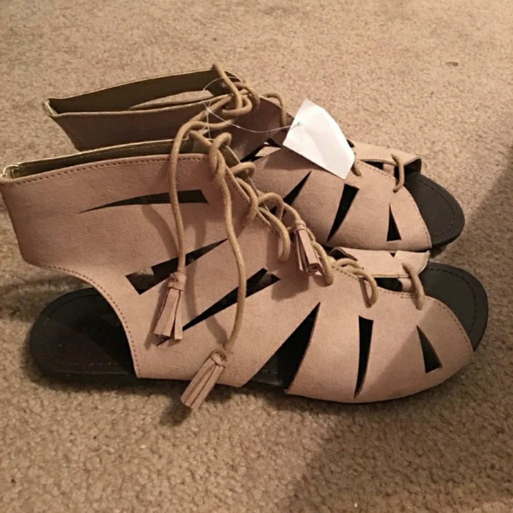Charlotte Russe (size 10)